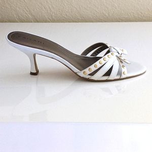 TAHARI WOMEN'S SAMMI SANDALS